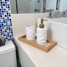 Bandeja Decorativa de Madeira com Vidro – Organização e Sofisticação