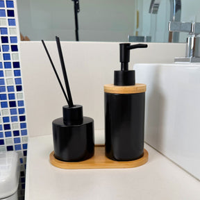 Kit Banheiro Aromas Liso 3 Peças - Conjunto Dispenser e Aromatizador em Porcelana com Bandeja em Bambu