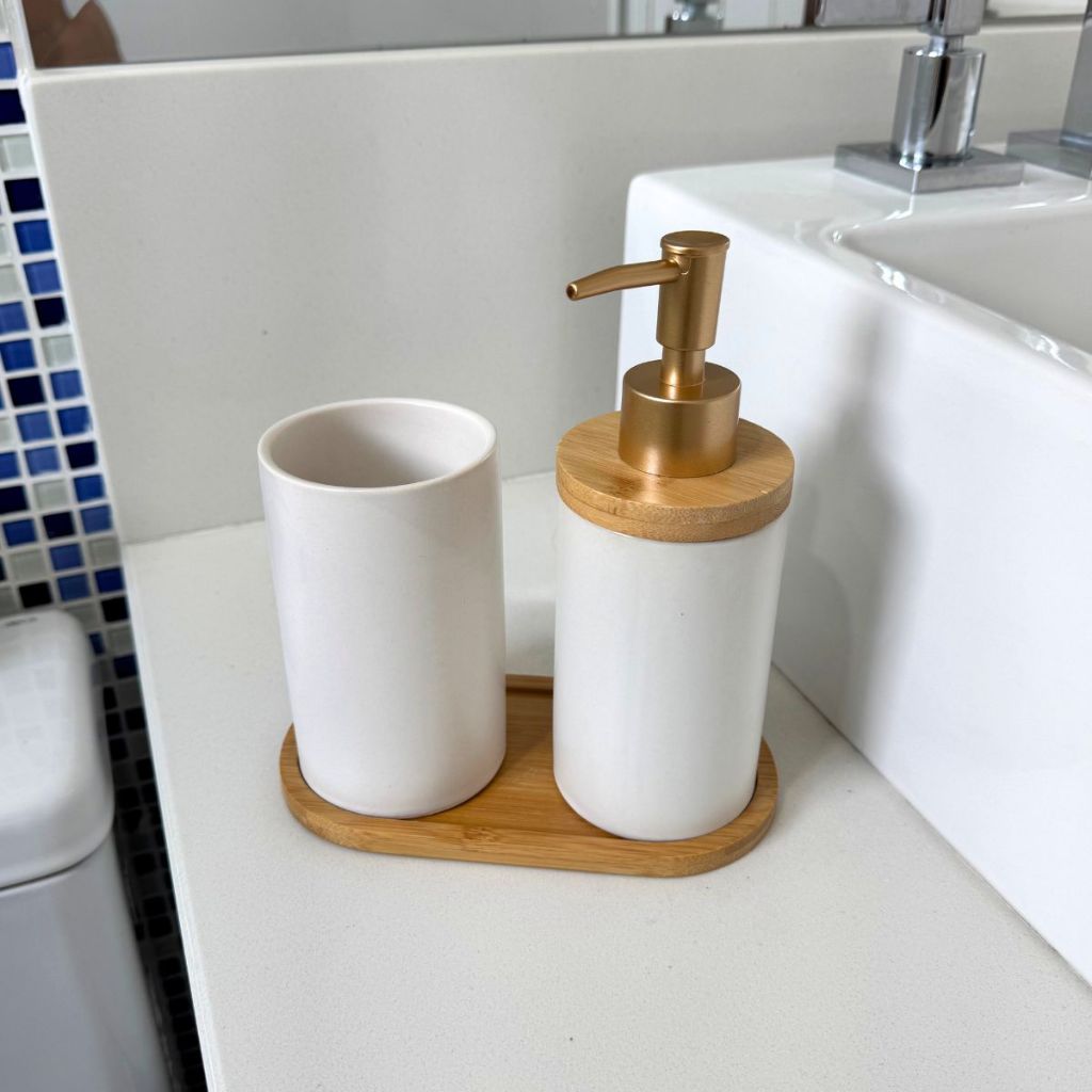 Kit Banheiro Minimalist - Conjunto Saboneteira e Porta Escova Porcelana com Base Bambu 3 Peças